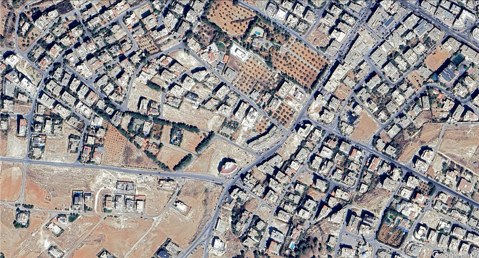 قطعة ارض سكنية 1دونم و 671ناعور / مرج الحمام / بجانب قاعات ميور/ تبعدعن دار الدلة 400 متر