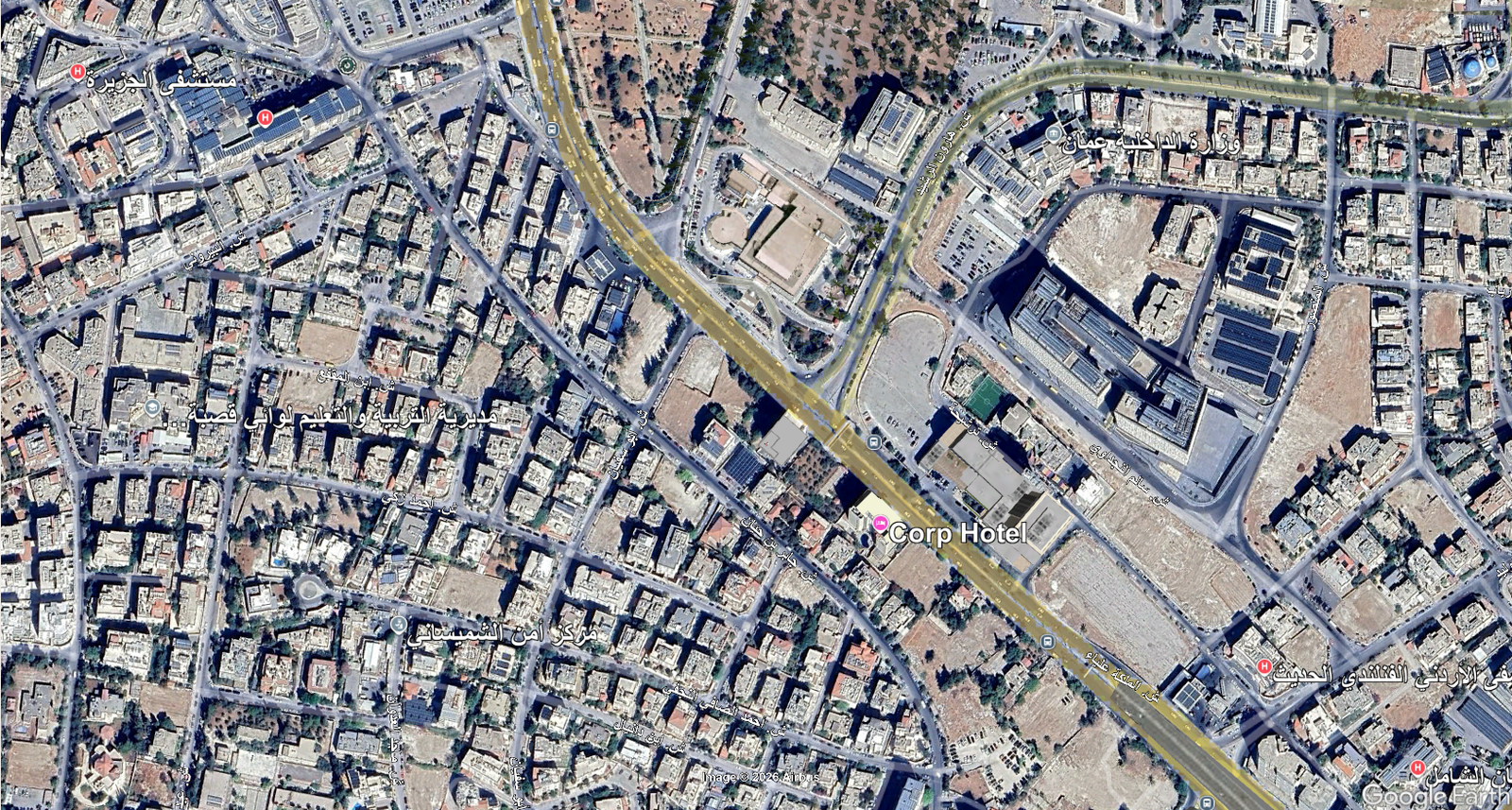 قطعتين تجاريه 2 دونم و 104 متر الشميساني/ بين دوار الداخلية ودوار المدينة على الشارع العام/ مقبل المركز الثقافي